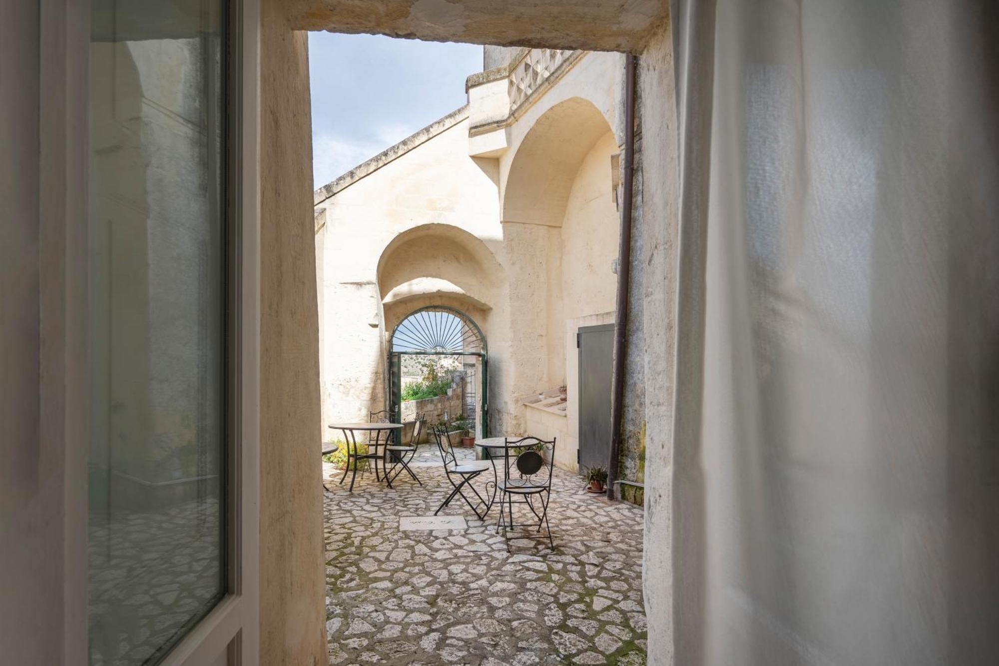 B&B La Corte Matera Bagian luar foto